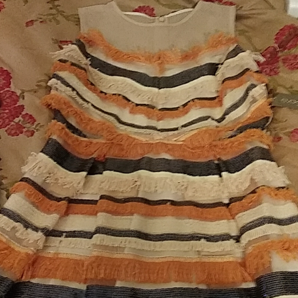 Dress - Picture 2 of 8